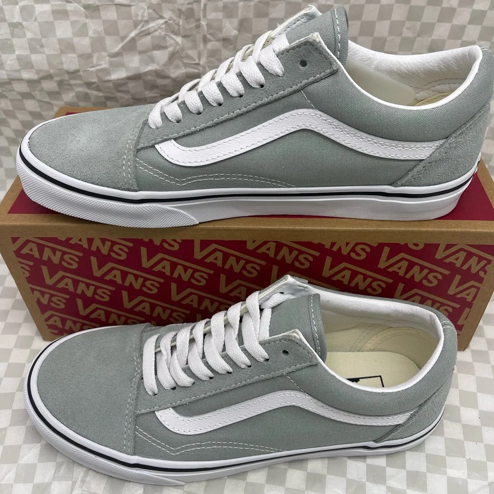 Vans WMNS Old Skool
Color Theory Pure Grey
VN000CR5EPO Sneakers - Picture 2 of 16